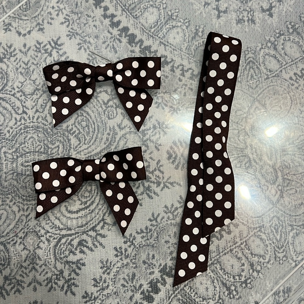 Henri Bendel ribbon and bows
